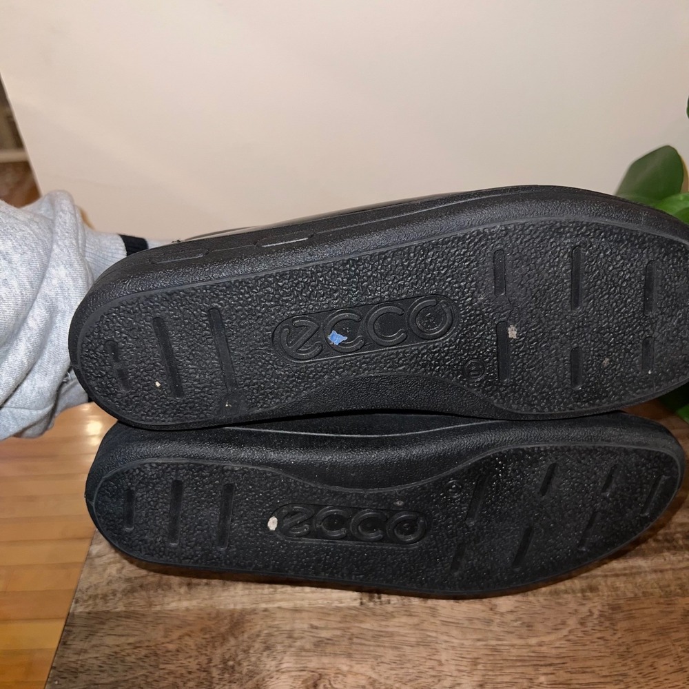 Ecco Soft 2.0 Tie Womens 40/9M Sneakers Black Patent Leather Casual Shoes Career - Picture 8 of 8